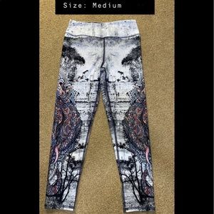 Evolution & Creation Capri Legging